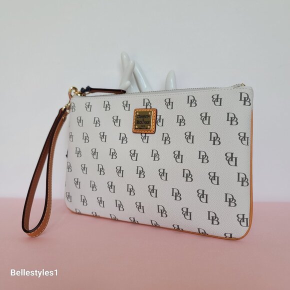 DOONEY & BOURKE Blakely Signature Logo Print Large Wristlet- Bone color ⭐ - Picture 5 of 16